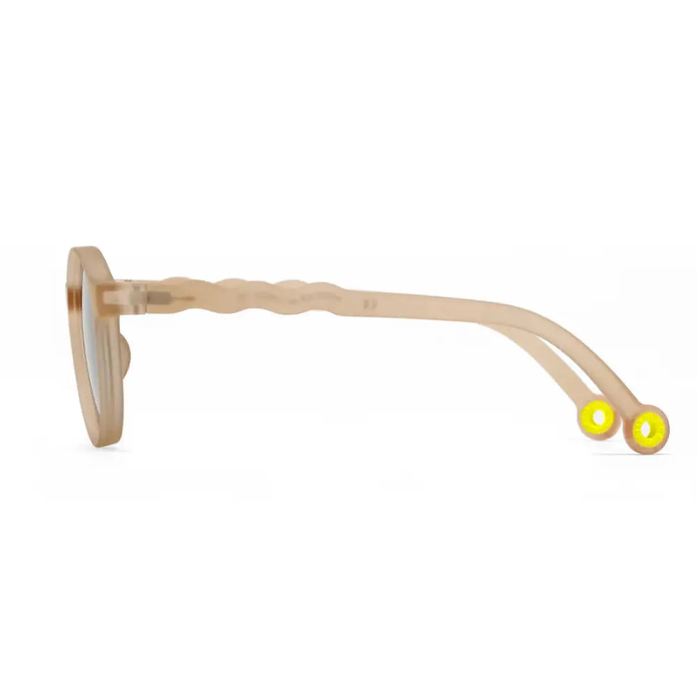 Olivio & Co Oval Sunglasses Junior+ Classic Olivio Sand Beige, beige oval frame with wavy temples and yellow-tipped ends.
