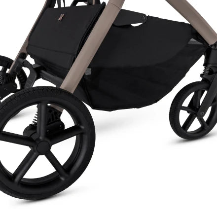 Silver Cross Breez Compact Stroller — RideTech wheels and four-wheel suspension