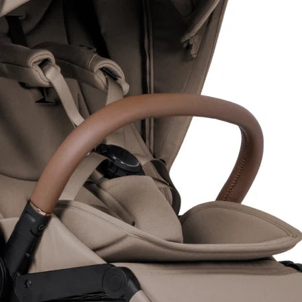 Silver Cross Breez Compact Stroller — included bumper bar