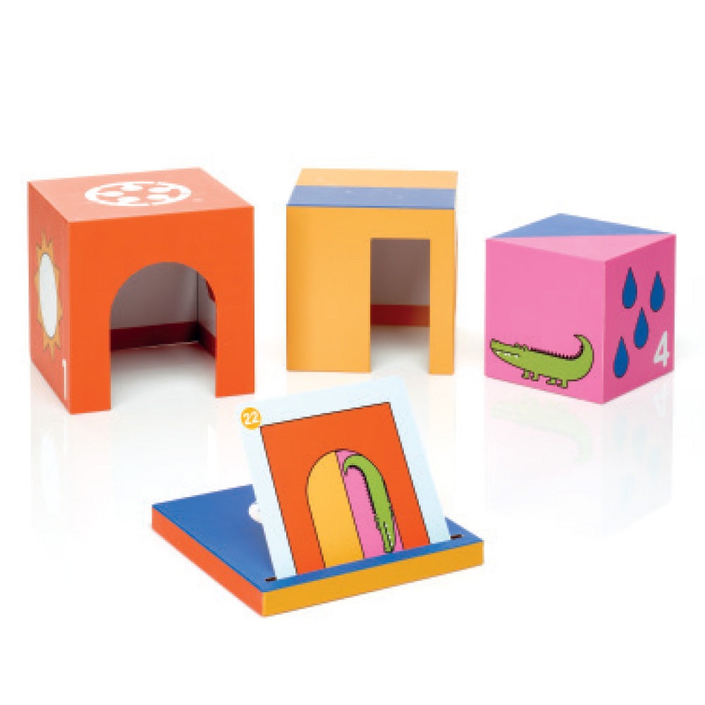 Smart Games Peek-A-Zoo set of 4 colorful blocks with illustrated animal cards
