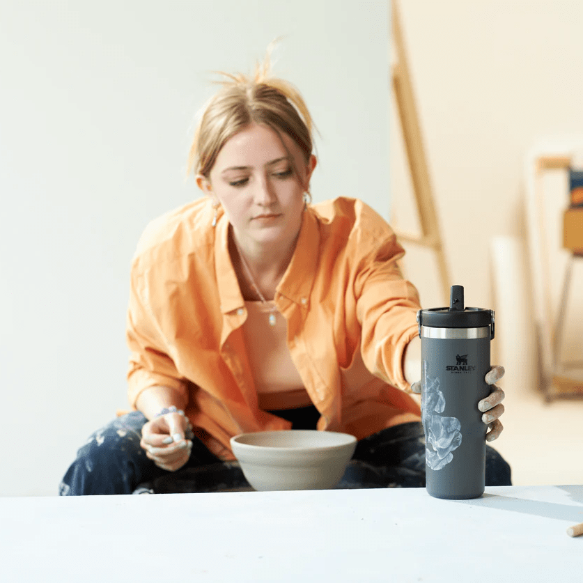 Stanley The Iceflow Flip Straw 2.0 20 oz tumbler, gray with black lid