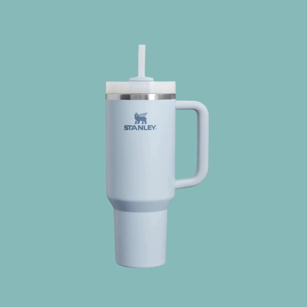 Stanley The Quencher H2.0 Flowstate Tumbler 40 oz in light blue with straw and integrated handle