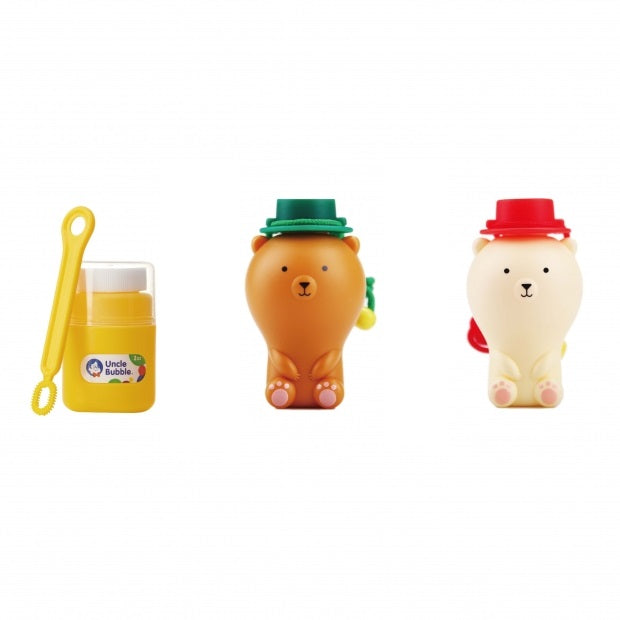 Uncle Bubble Fun Anti-Spill Pals bubble set with a yellow 2 oz solution bottle and two bear figures wearing hats