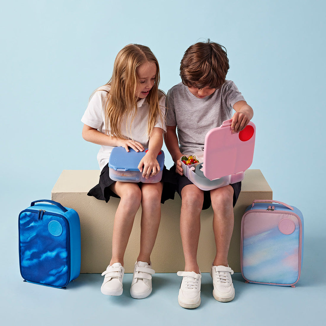 B.Box Lunchbox in Flamingo Fizz — product view 21