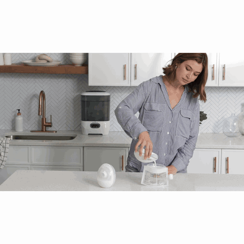 Baby Brezza Reusable Breastmilk Storage Bags with Filling Funnel, 10 pack — product demonstration