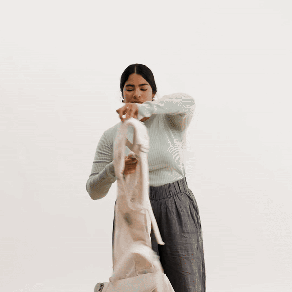 BabyBjörn Baby Carrier Hold SnapWrap put-on demonstration