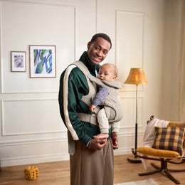 BabyBjörn Baby Carrier Hold