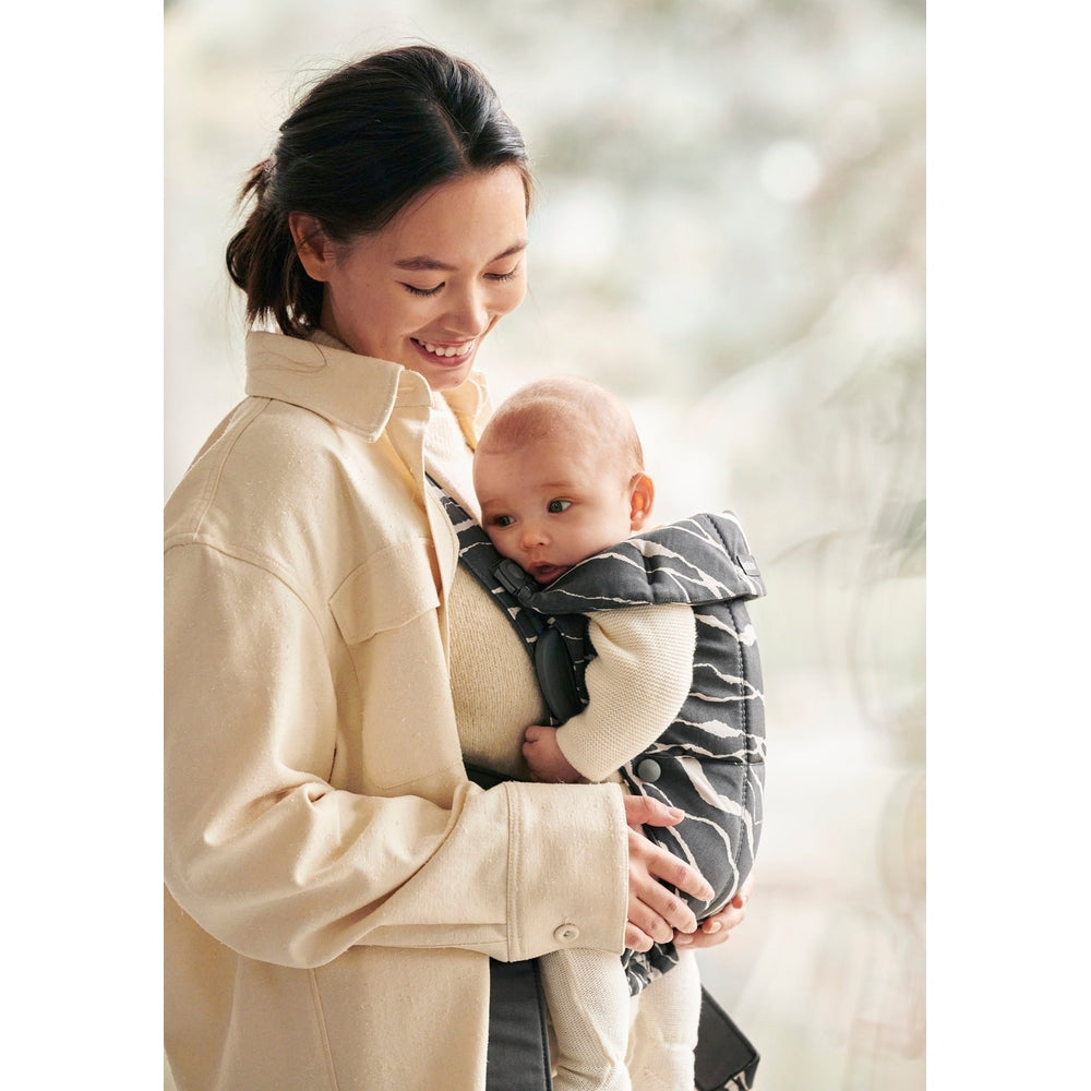 Babybj RN BabyBjorn Bouncer Bliss Black Mesh Bundle with Baby Carrier Mini Landscape Holiday Bundle, product view 280