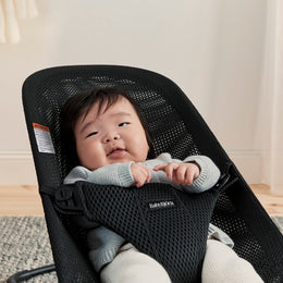 BabyBjörn Bouncer Bliss Black Mesh Bundle with Baby Carrier Mini Landscape Holiday Bundle
