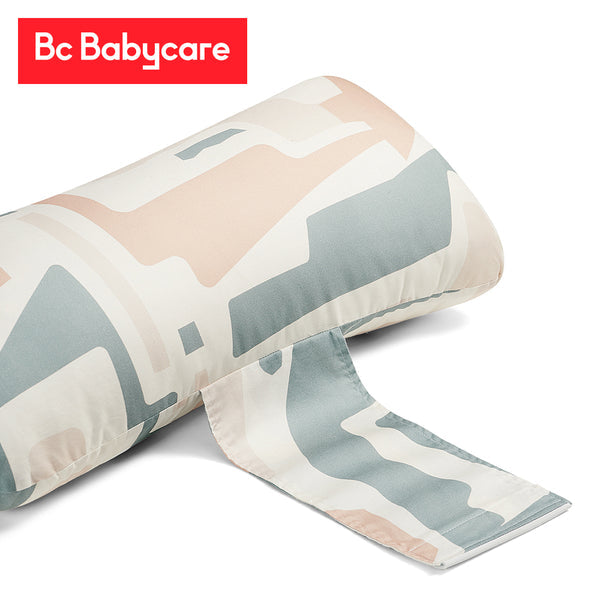 Maternal body pillow BC Babycare with pastel geometric print and soft cover