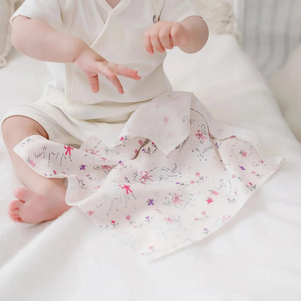 NEST DESIGNS Nest Designs Bamboo Bubs Baby Washcloth Set 6 Pack Cheeky Capers unicorn and floral print on lightweight muslin img 5/5