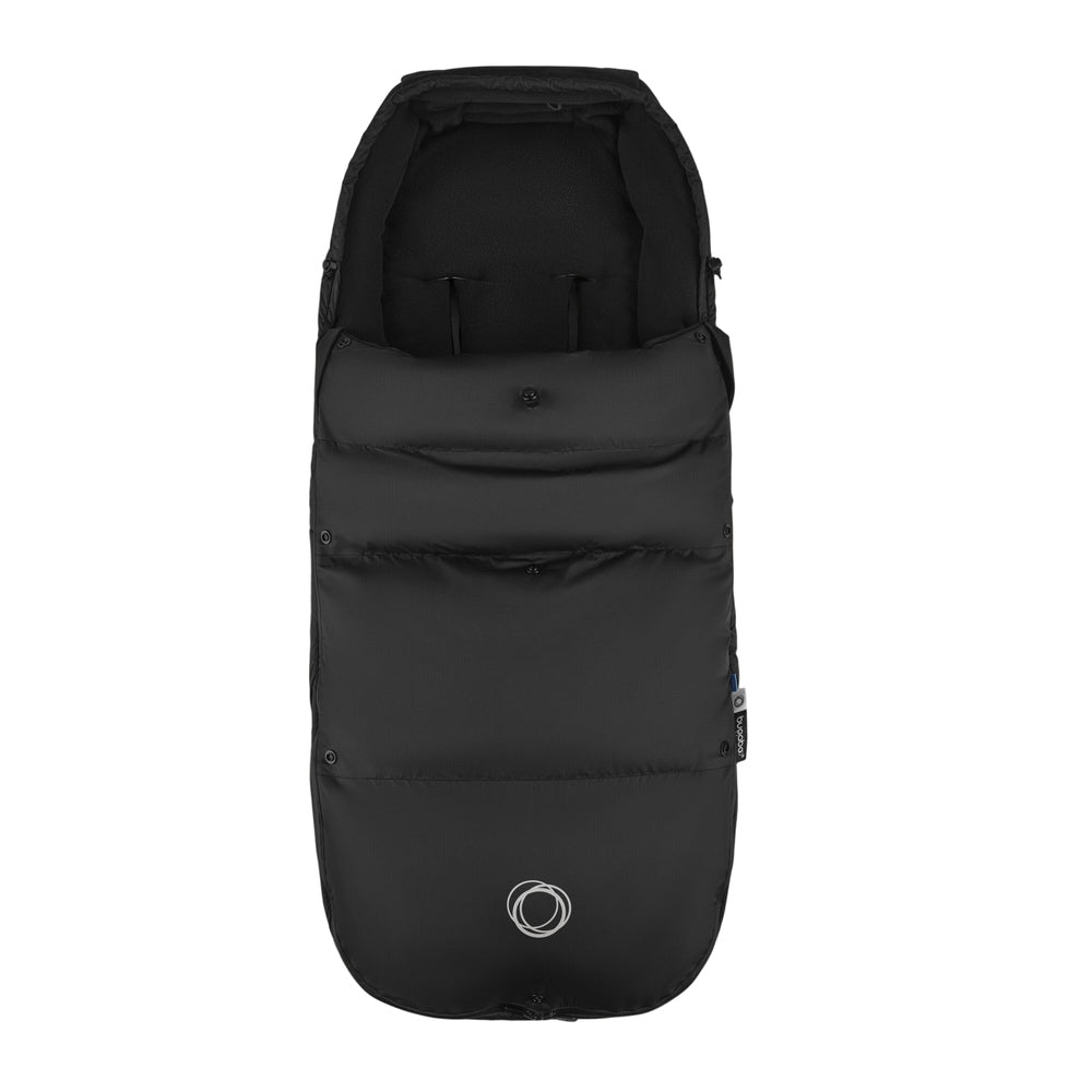 BUGABOO THERMOLITE Performance Footmuff in black keeps a baby warm in a stroller during winter strolls.