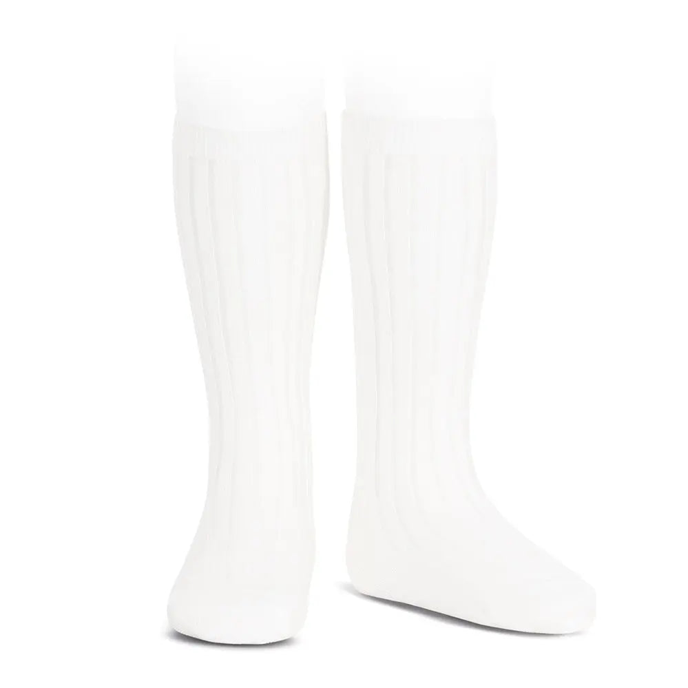 Condor Basic Rib Knee High Socks White; pair stands upright, showing the ribbed knit design.