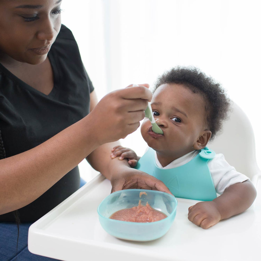 Dr. Brown's Designed to Nourish Soft-Tip Spoons 6-Pack – official product image 03