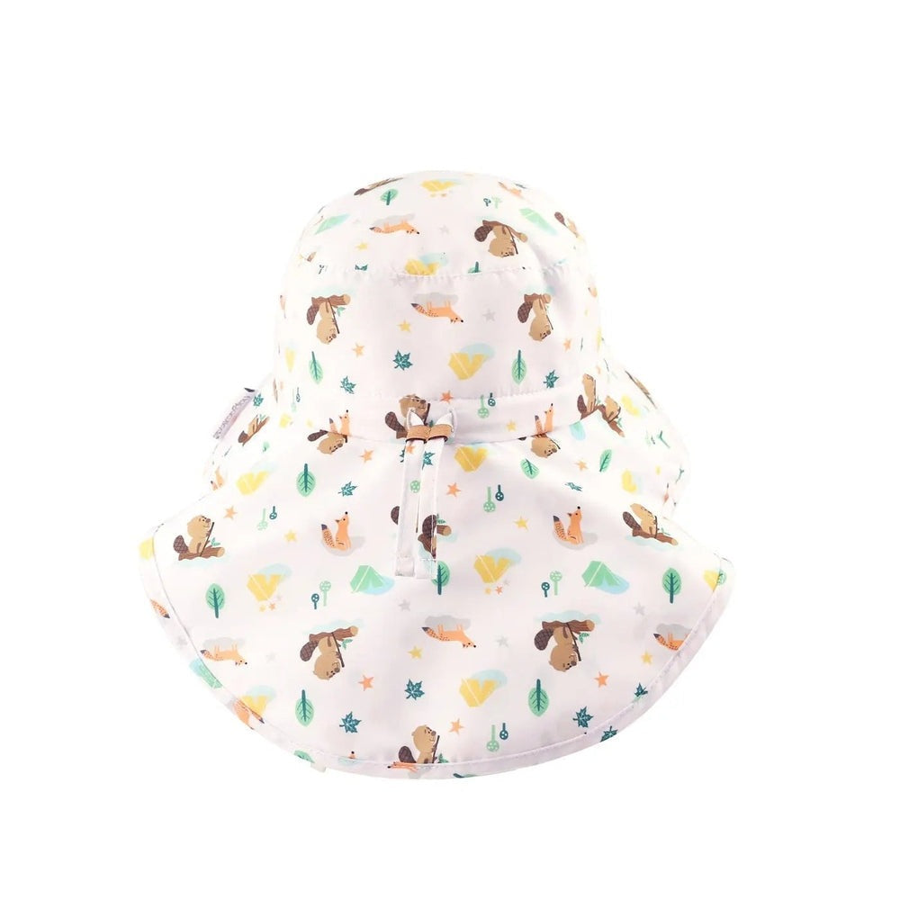 Flapjackkids Kids Sun Hat With Neck Cape Beaver, white beaver-print fabric worn by a child outdoors.