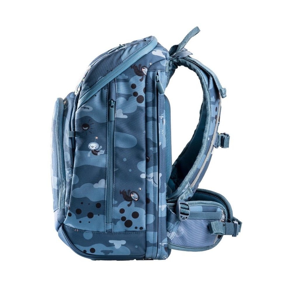 Frii of Norway Ninja school backpack 22-25L in blue camouflage with padded straps