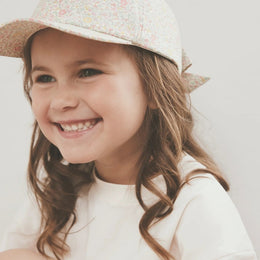 Huttelihut Cap in Liberty Fabric Double Cream