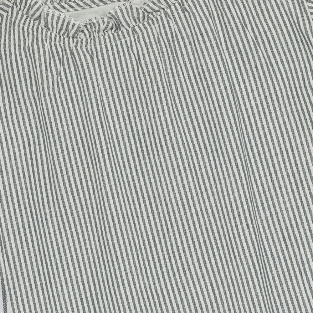 HUTTELIHUT Huttelihut Dress Stripe Bering Sea narrow vertical pinstripes with collar neckline img 4/4