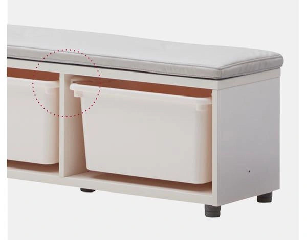 Lift off the whole cushion: The complete cushion can be removed from the bench for different uses.