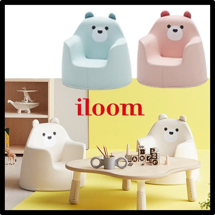 Iloom Kid's Sofa Polar Aco Ivory with four bear-shaped ivory chairs around a round wooden table