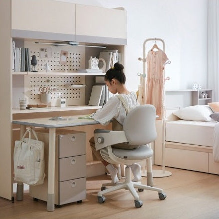 Iloom Linki Plus Leg-Type Desk Set W1200 with 6-story bookshelf in light wood finish