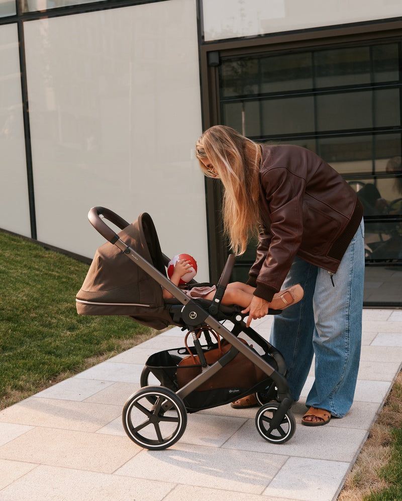 Bugaboo stroller detail image at baby enRoute