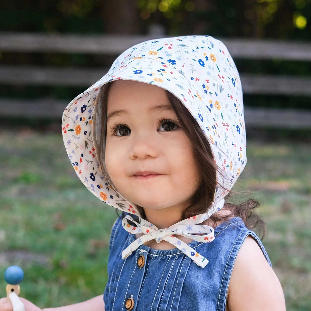 JAN & JUL Jan & Jul Baby Bonnet - Meadow Flowers Wide brim with adjustable chin tie straps img 2/5