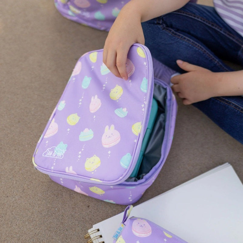 JAN & JUL kids lunch bag in lavender with pastel macarons pattern and zipper
