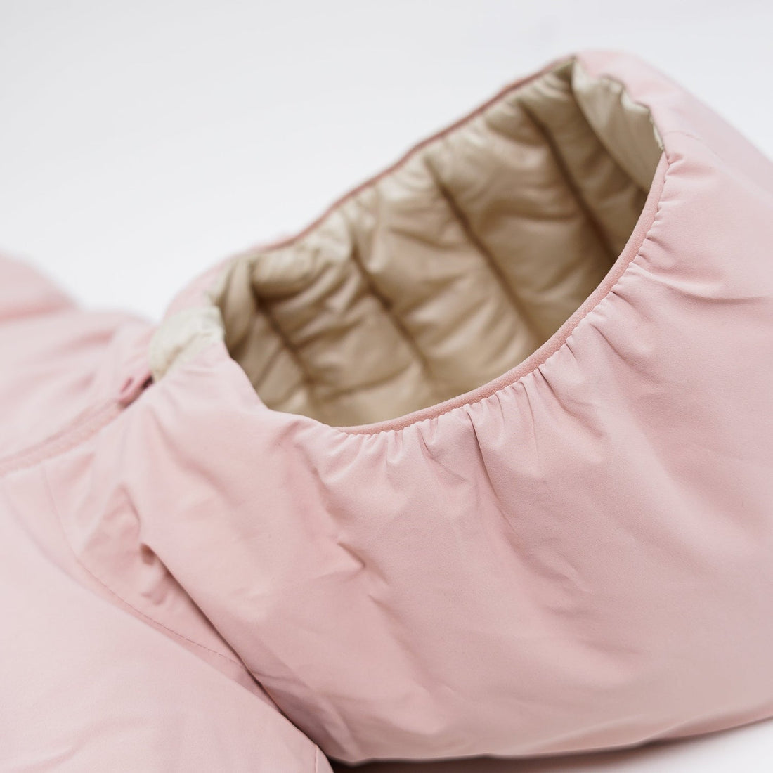 Kidorca Porteau Kids Reversible Puffer Jacket - Dusty Rose – Cuff detail