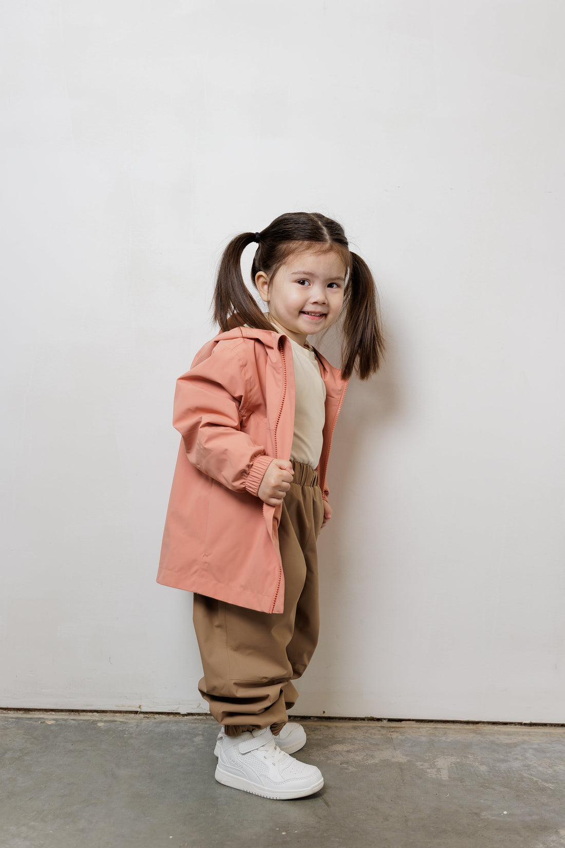 Kidorca Tofino Kids Rain Jacket - Cameo / Cherry – Side fit