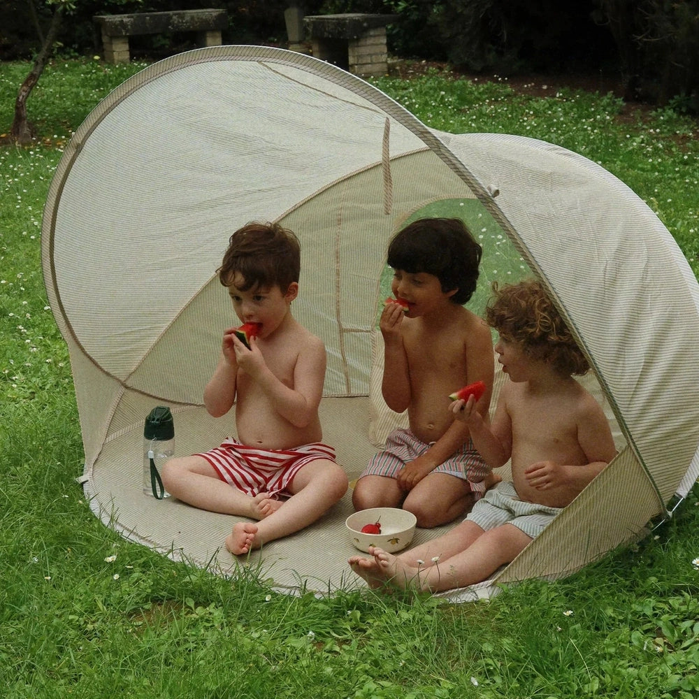 KONGES SLOJD Konges Slojd Beach Tent Pop Up Anti UV 50 dome-shaped mesh canopy with collapsible arched frame img 1/9