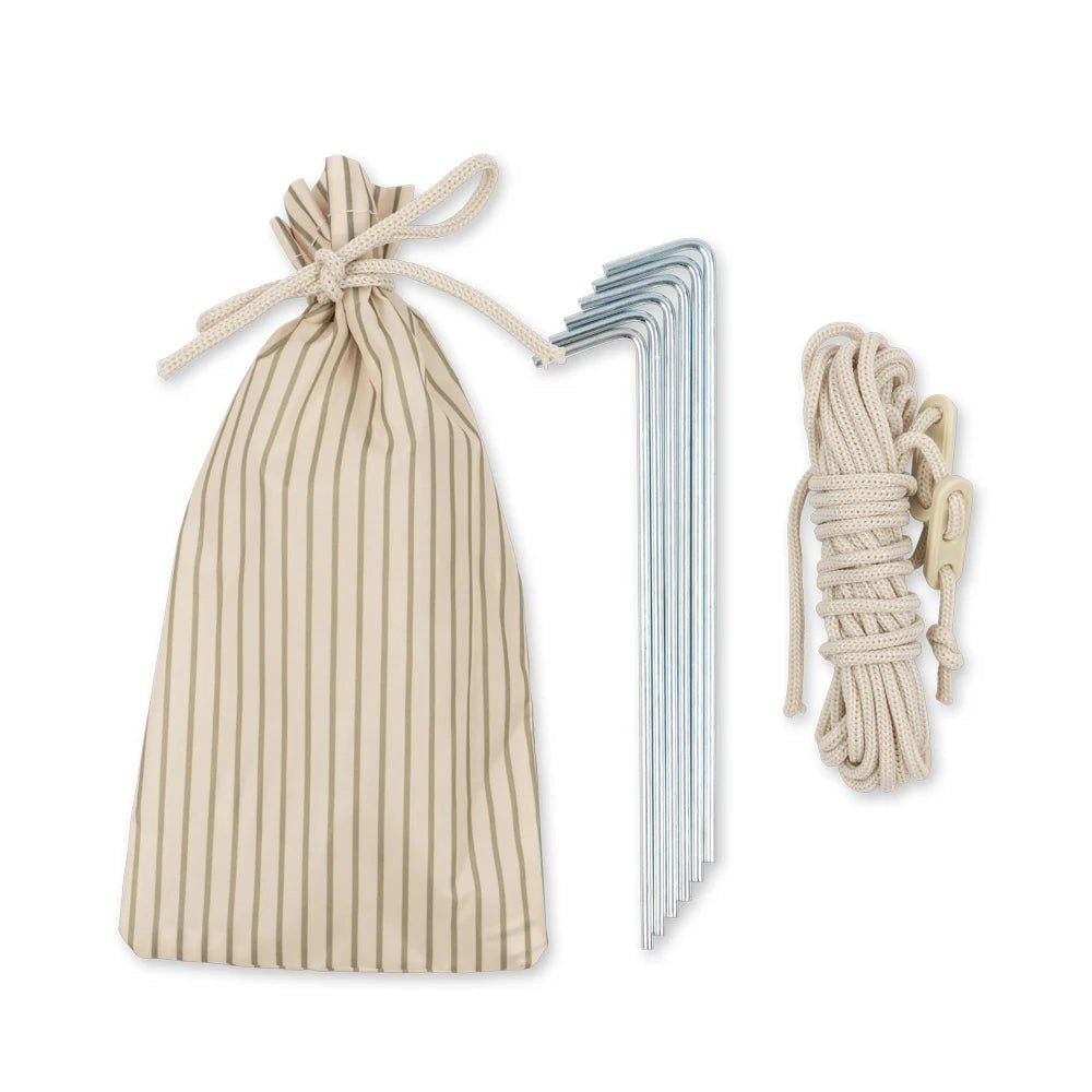 Set of metal straws with a drawstring bag and rope on a white background