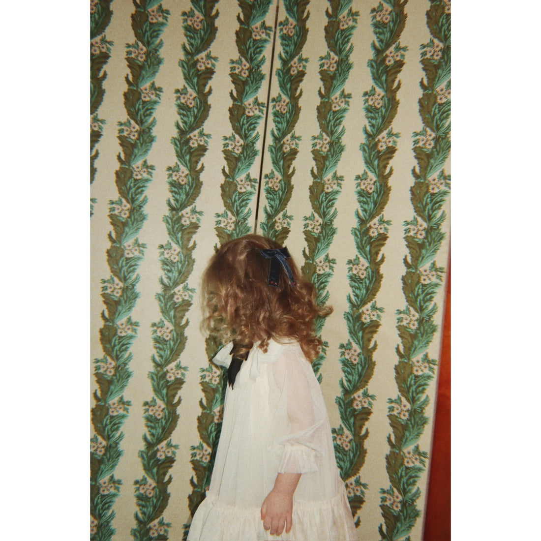 Konges Slojd Bow Dress Parchment - Lifestyle View