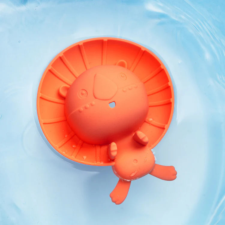 Lilliputiens Jack the Floating Lion bath toy with orange circular float ring