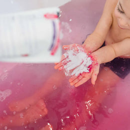 Loot Toy Co Foaming Bath Powder Raspberry