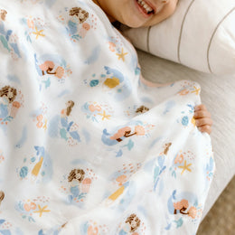 Loulou Lollipop Quilt Blanket in Muslin