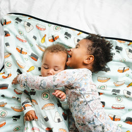 Loulou Lollipop Quilt Blanket in Muslin