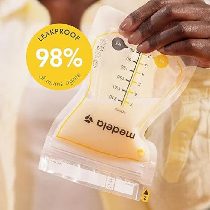 Medela Easy Pour breast milk storage bags, 100-pack, clear with yellow accents