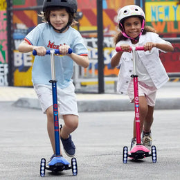Micro Maxi Deluxe Led Scooter