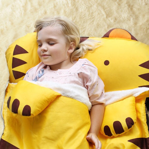 MILO & GABBY sleeping bag for kids, yellow tiger design with paw-print accents