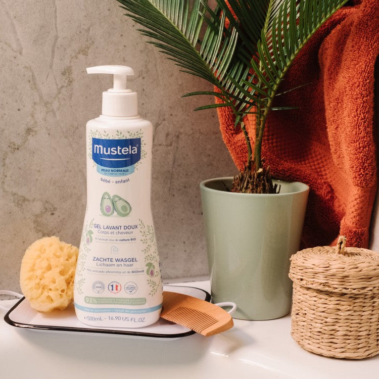 Mustela Gentle Baby Wash Gel with Organic Avocado 500 mL - product detail view