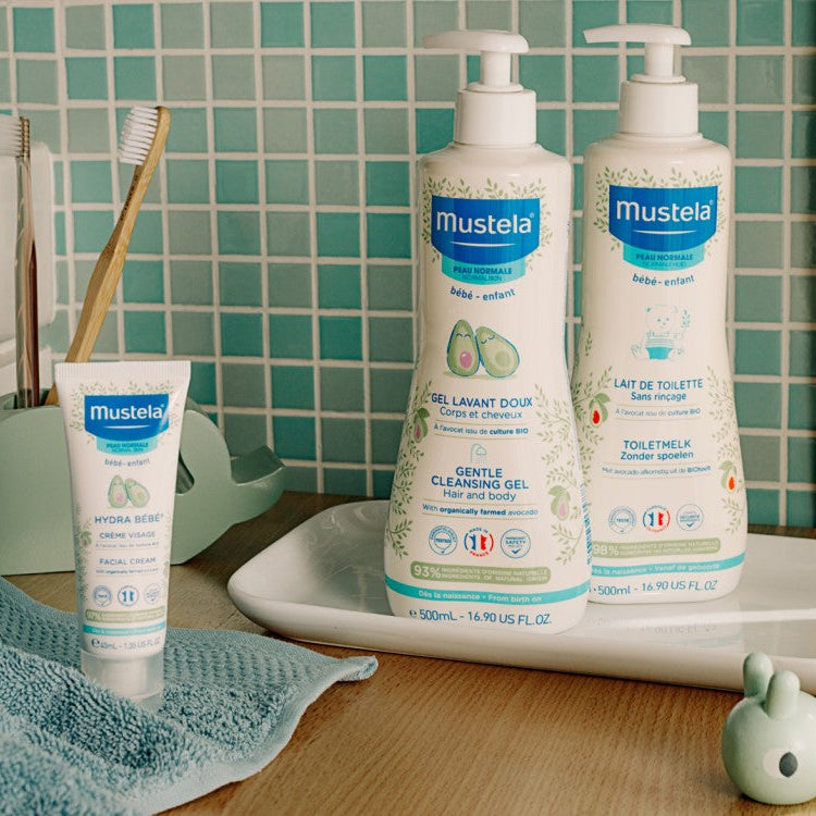 Mustela Gentle Baby Wash Gel with Organic Avocado 500 mL - product detail view