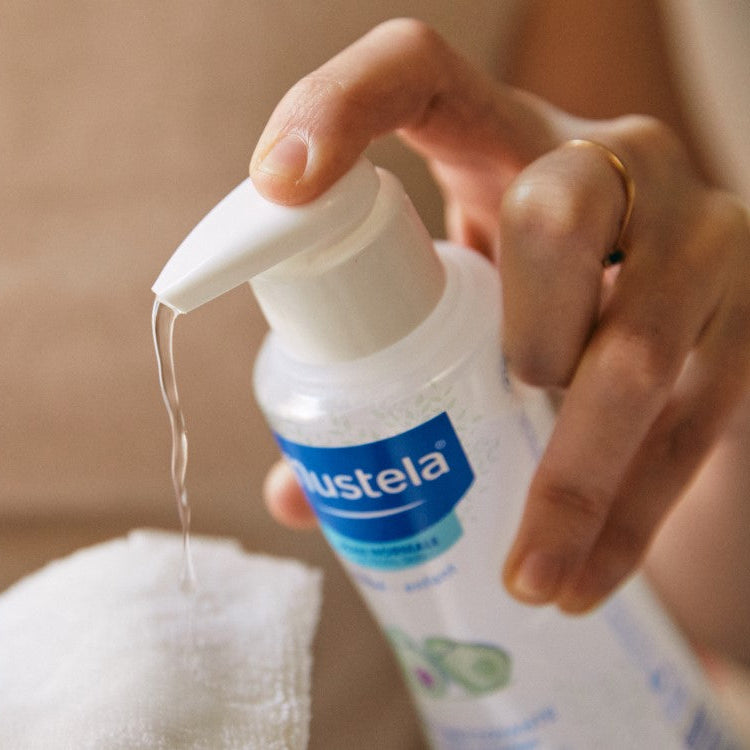 Mustela No Rinse Cleansing Water with Organic Avocado 300 mL - product detail view