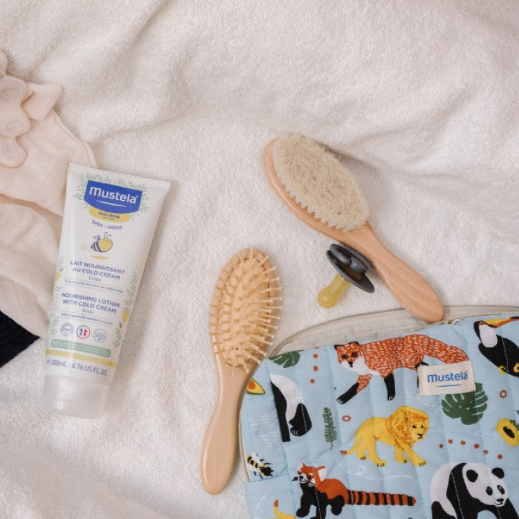 Mustela Nourishing Milk with Cold Cream with Organic Beeswax 40 mL - product detail view