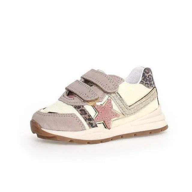 Naturino Evon Vl Suede Animalier Beige toddler sneakers with pink star, leopard heel, and Velcro straps.