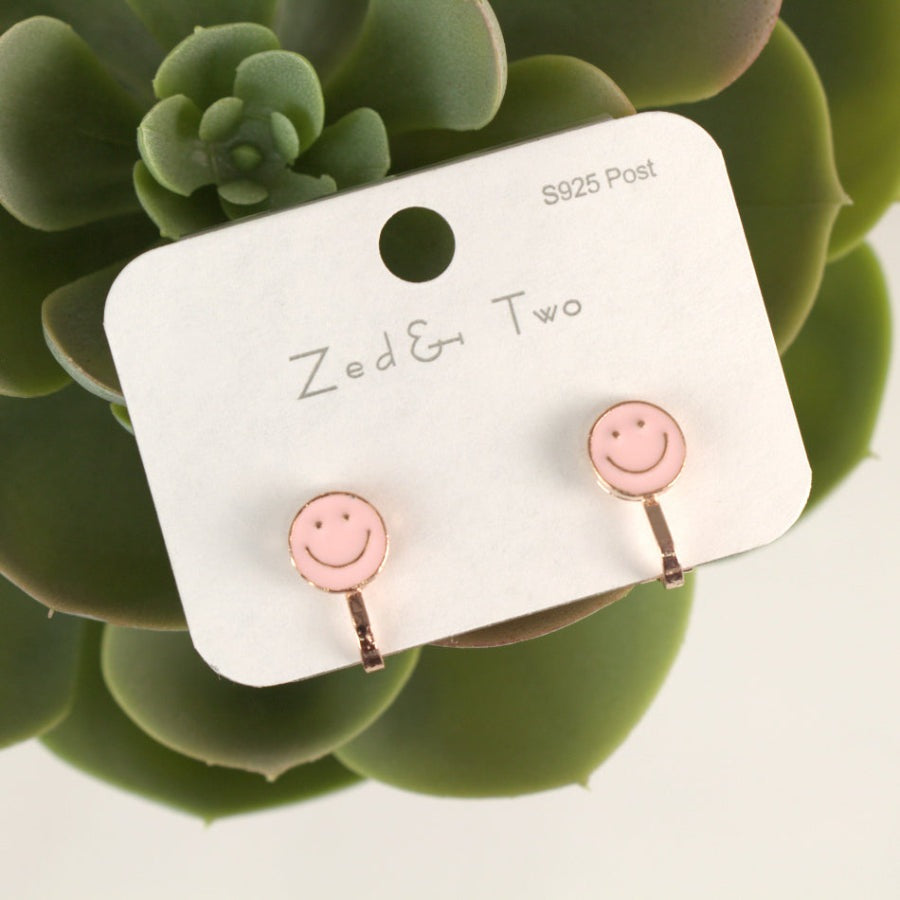 Nemibaby Earrings Smile set of 2 pink enamel smiley faces on rose-gold posts, cheerful accessory.