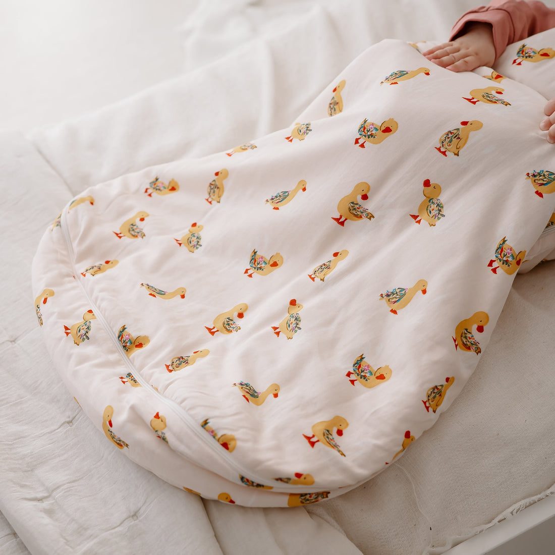 Nest Designs Bamboo Raglan Long Sleeve Sleep Bag 2.5 TOG Five Little Ducks gallery view 5