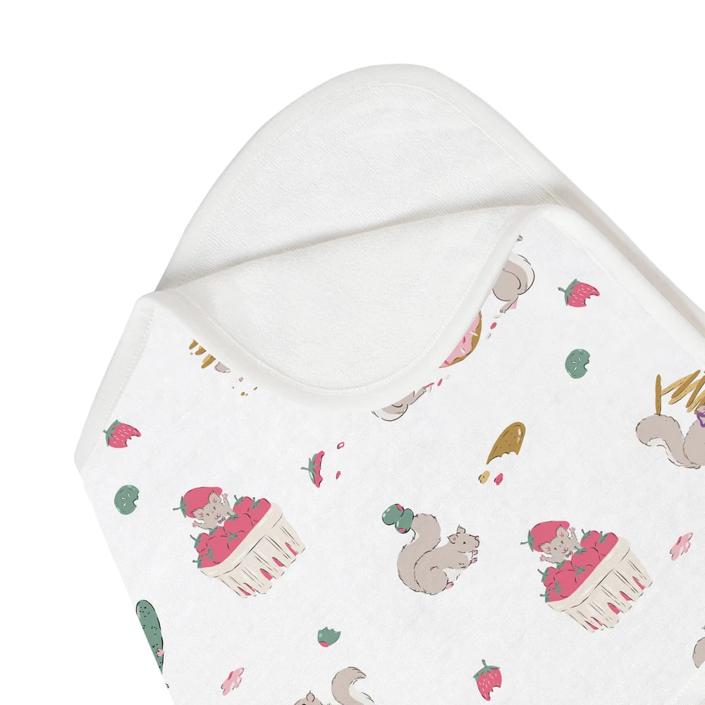 NEST DESIGNS Nest Designs Bamboo Burp 'n Bib 2 Pack Cheeky Capers hooded design with illustrated animal veggie print pattern img 9/11