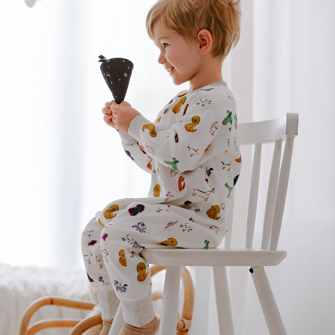 Nest Designs Bingo 1.0 TOG organic cotton sleep bag lifestyle detail for growing toddlers