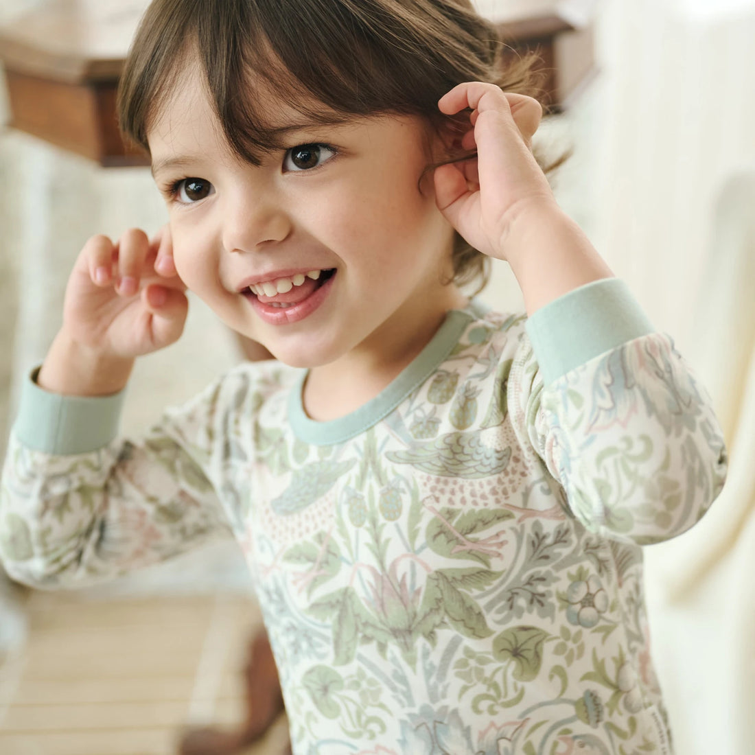 Nest Designs Organic Cotton Long Sleeve Kimono Onesie Strawberry Thief Slate Blue — lifestyle